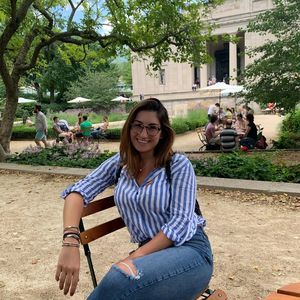 Meet your Posher, Chanel